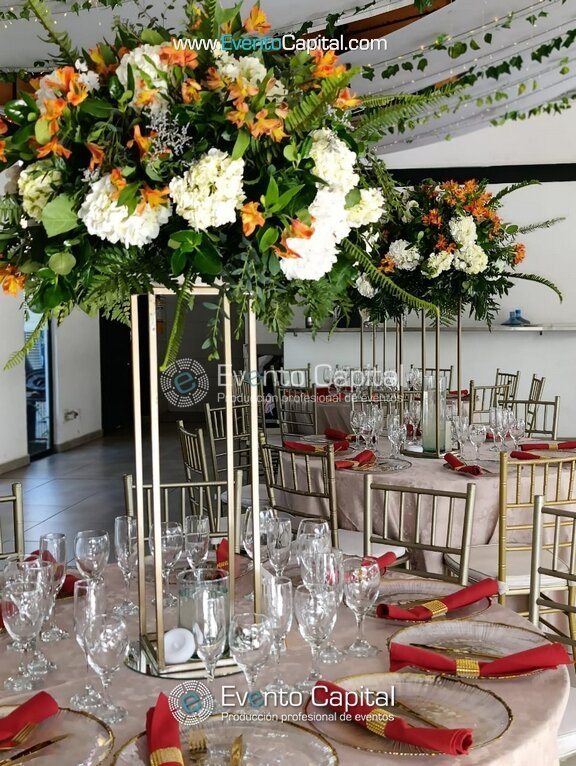 BODA SALON DECORACION CENTRO DE MESA PLATOS BASE (4)