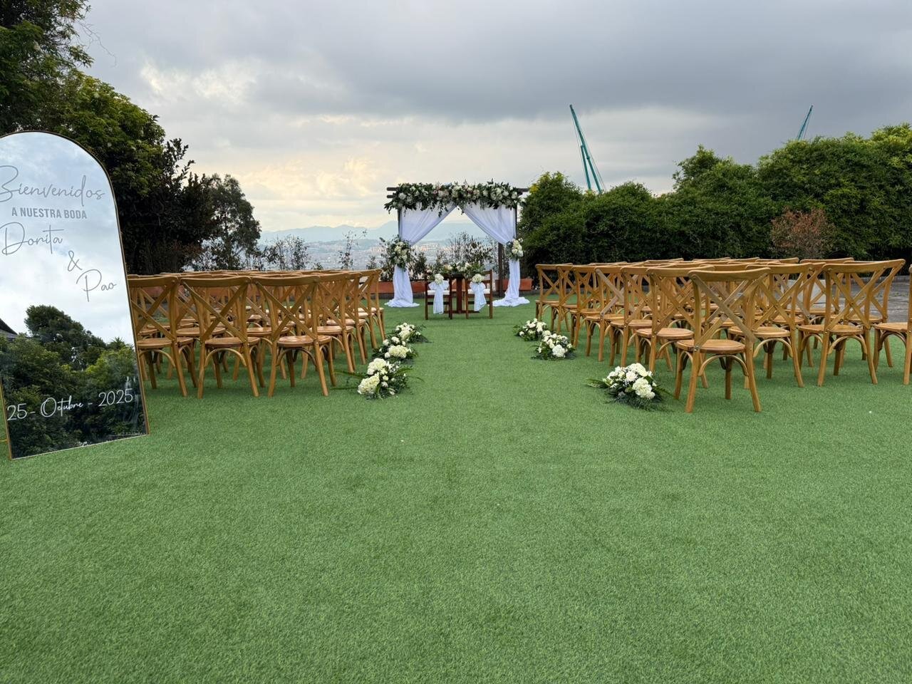 Bodas Campestres, Decoraciones Con Flores, Decoraciones De Iglesias, Bodas En Bogota (8)