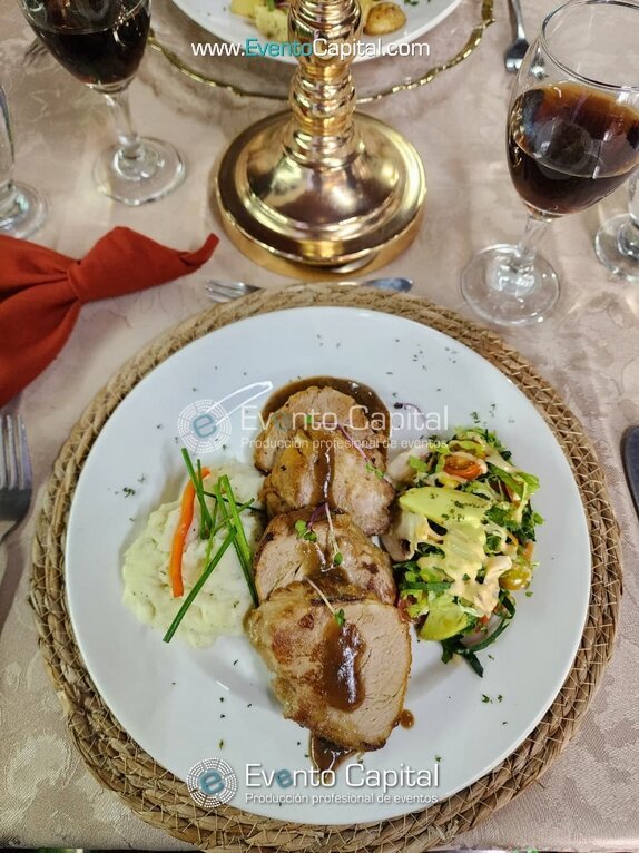 CARTA MENU SERVICIO BUFFET EN BOGOTA PLATO GOURMET PLAN DELUXE CENA PARA BODAS QUINCE AÑOS EVENTOS EN BOGOTA (30)