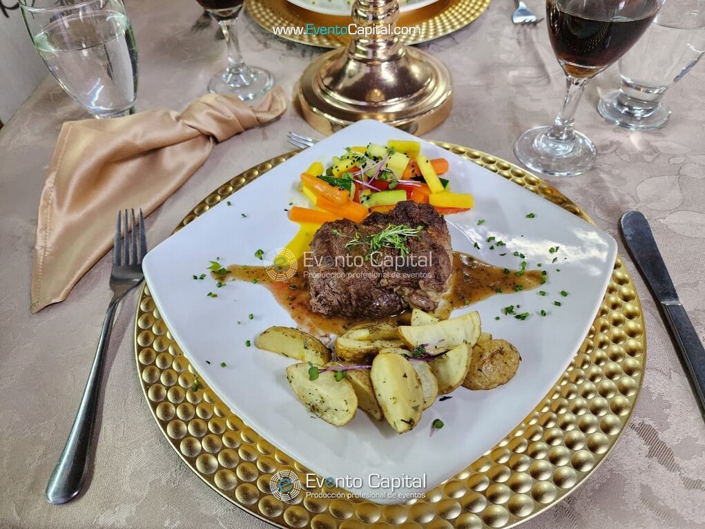 CARTA MENU SERVICIO BUFFET EN BOGOTA PLATO GOURMET PLAN DELUXE CENA PARA BODAS QUINCE AÑOS EVENTOS EN BOGOTA (31)