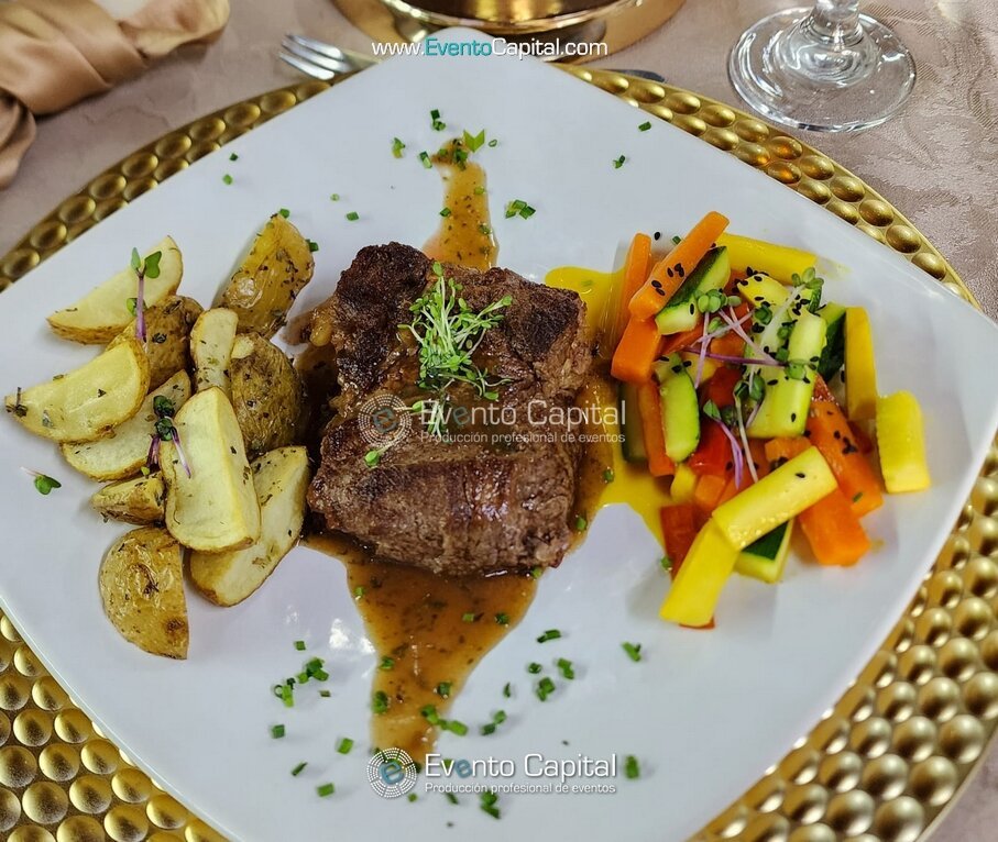 CARTA MENU SERVICIO BUFFET EN BOGOTA PLATO GOURMET PLAN DELUXE CENA PARA BODAS QUINCE AÑOS EVENTOS EN BOGOTA (34)