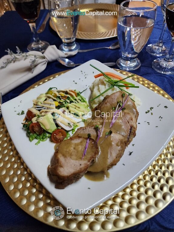 CARTA MENU SERVICIO BUFFET EN BOGOTA PLATO GOURMET PLAN DELUXE CENA PARA BODAS QUINCE AÑOS EVENTOS EN BOGOTA (35)