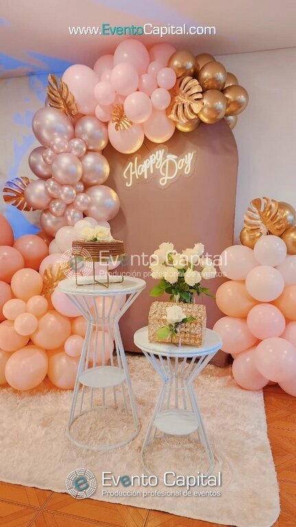 STAND DE FOTOS CUMPLEAÑOS COFRE TORTA ARCO DE GLOBOS (2)